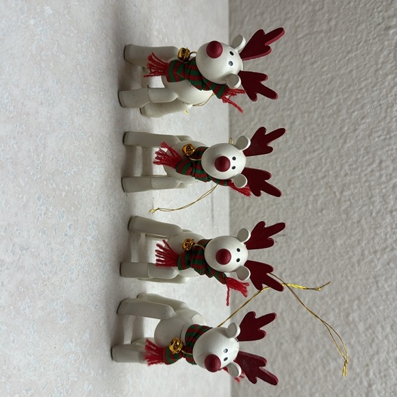 Vintage Belvedeer reindeer set of 4 ornaments by Avon GUC - Picture 4 of 7